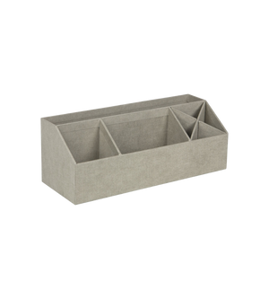 Der Bigso ELISA Schreibtisch Organizer - Linnen Canvas ist ein rechteckiger, grauer Stoff-Schreibtisch-Organizer mit mehreren Fächern für Stifte, Papiere und Büromaterial - perfekt für die Organisation des Schreibtisches und auf einem schlichten weißen Hintergrund abgebildet.