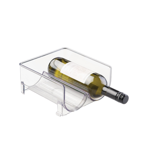 Kunststoffbox mit liegender Weinflasche, neutrale Umgebung.