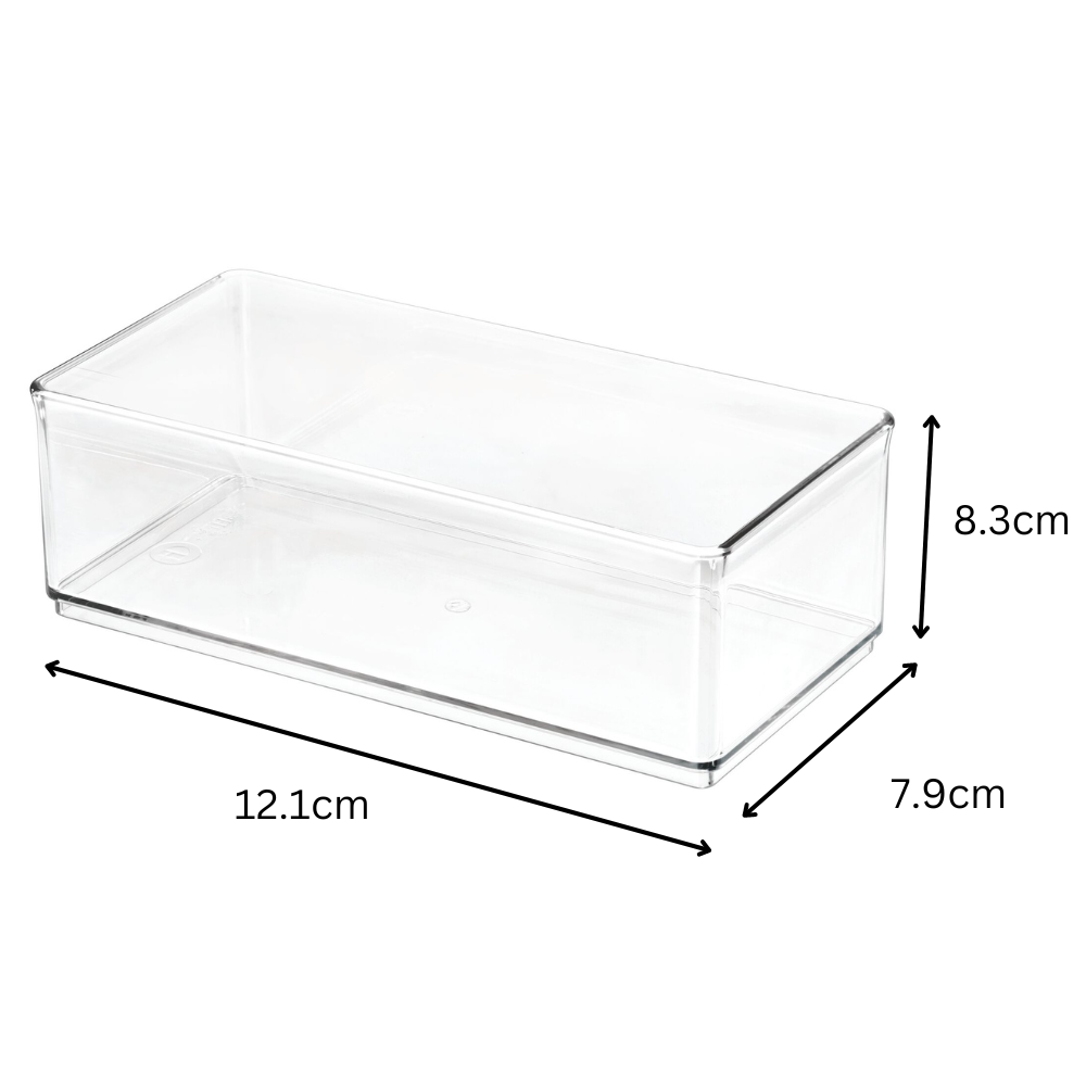 Transparent plastic box in empty space, dimensions 12.1 cm length, 7.9 cm width, 8.3 cm height.